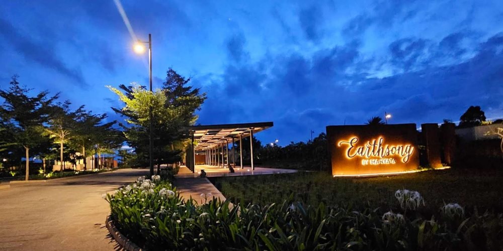 Earthsong By Manyata